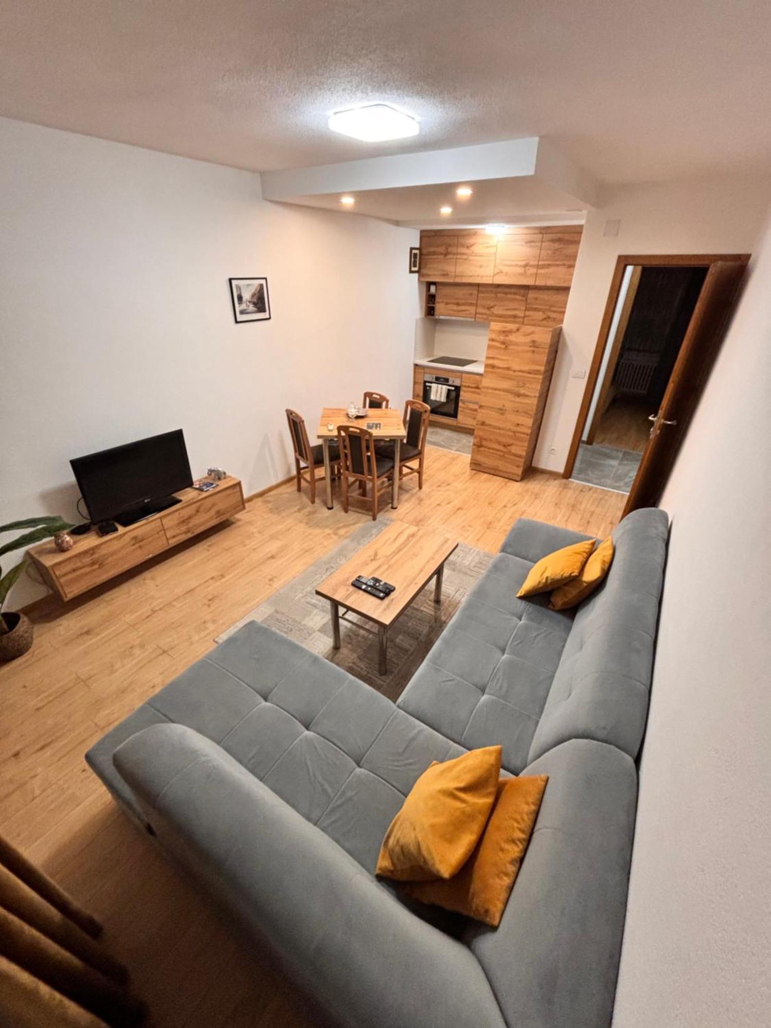 Appartement R-Residency Ll à Banja Luka Extérieur photo